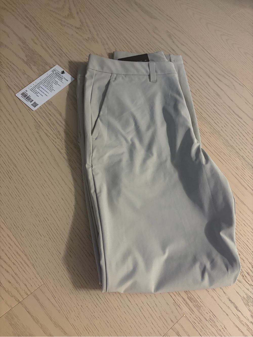 Banana Republic Men's Chinos in Light Gray